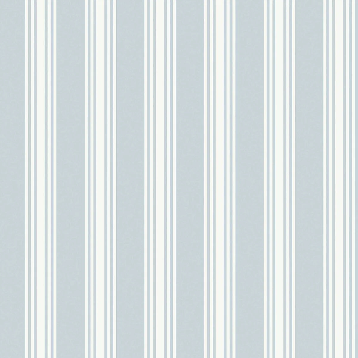  With its cream-colored stripes against a pastel blue background, this Gunnebo wallpaper is inspired by the neoclassical elegance of Gunnebo stately home in Sweden. 