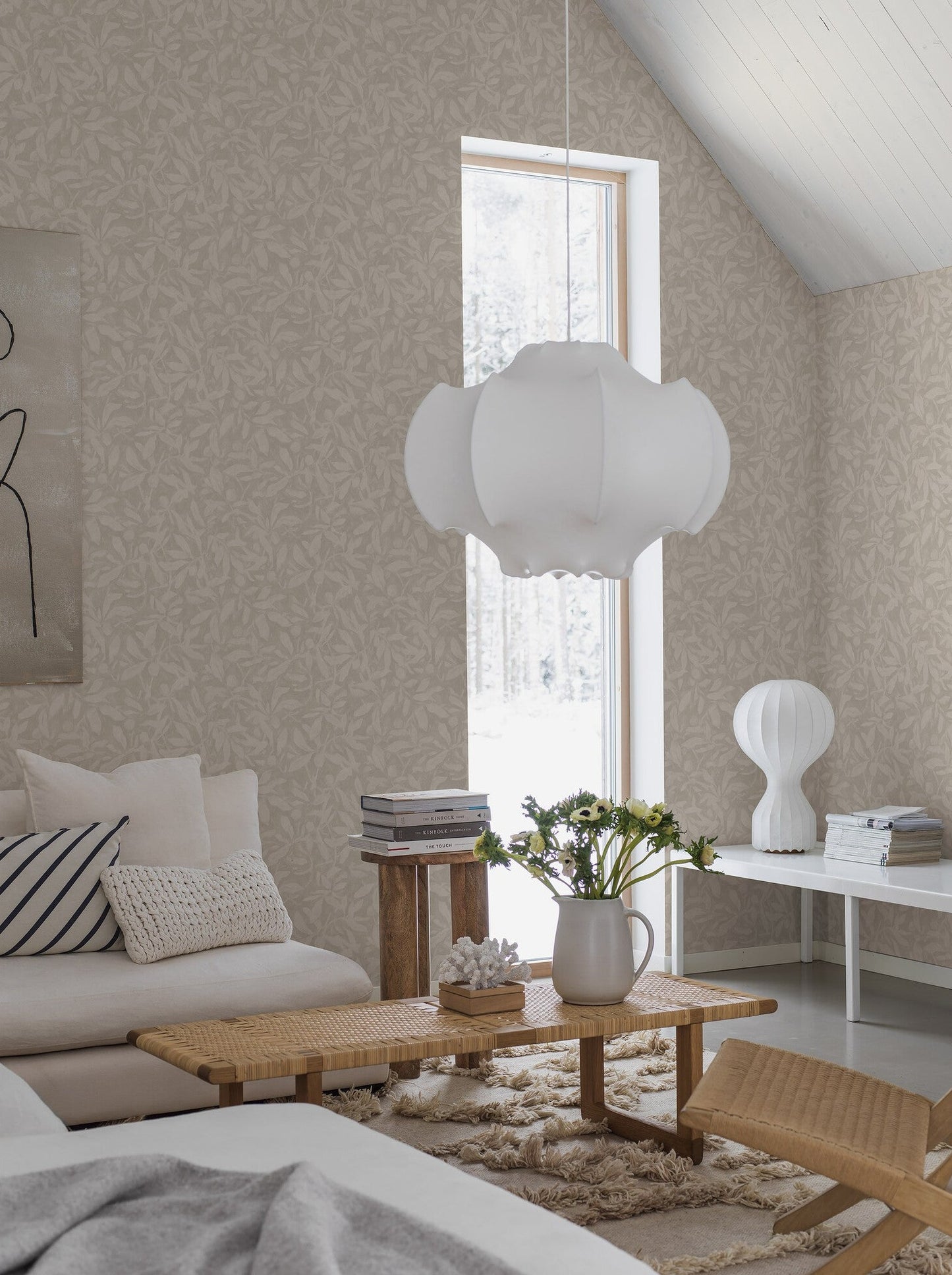 Colored in shades of a cool and on-trend grey tinted beige, our Skogsparken wallpaper is classic yet contemporary.